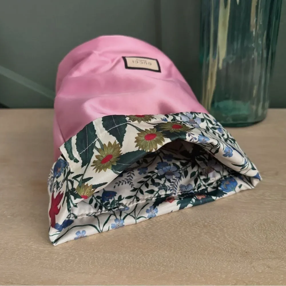 Gucci Beauty Satiny Pink/Floral Print Cosmetic Drawstring Pouch/Bag